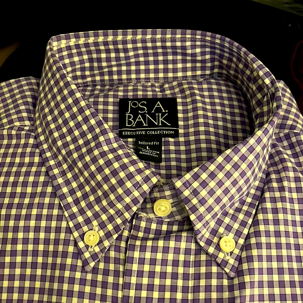 NWT! Men’s Joseph A Banks Purple Plaid Button Down Shirt. Size Large.
